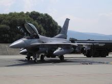 AMERICK LIETADL F- 16 v KUCHYNI