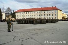 Vojensk prsahu zloilo v Martine 186 akateov zkladnho vojenskho vcviku